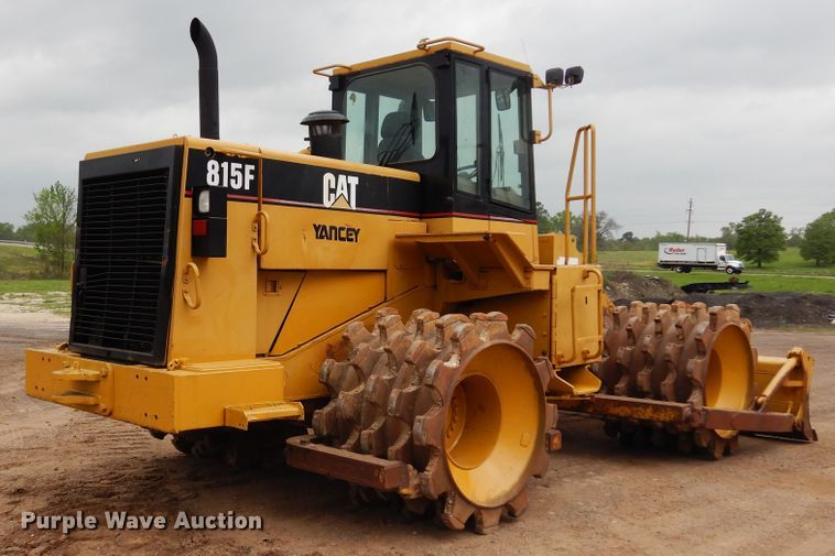 image for item DK0341 2001 Caterpillar 815F  soil compactor