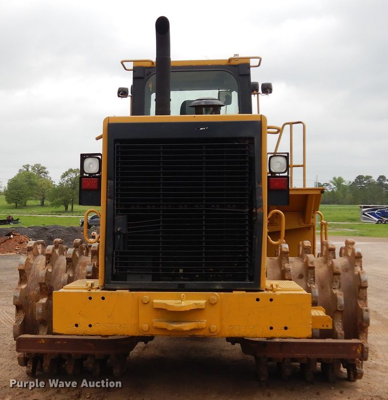 image for item DK0341 2001 Caterpillar 815F  soil compactor