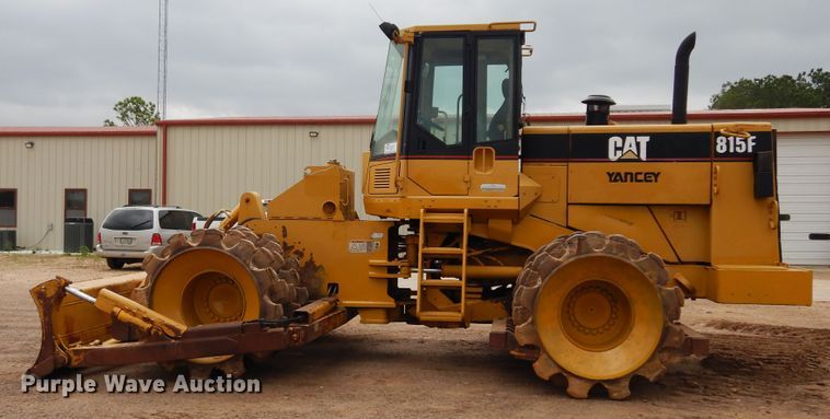 image for item DK0341 2001 Caterpillar 815F  soil compactor