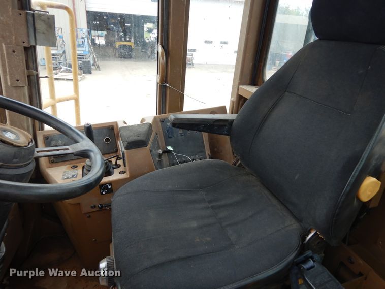 image for item DK0341 2001 Caterpillar 815F  soil compactor