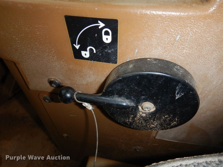 image for item DK0341 2001 Caterpillar 815F  soil compactor