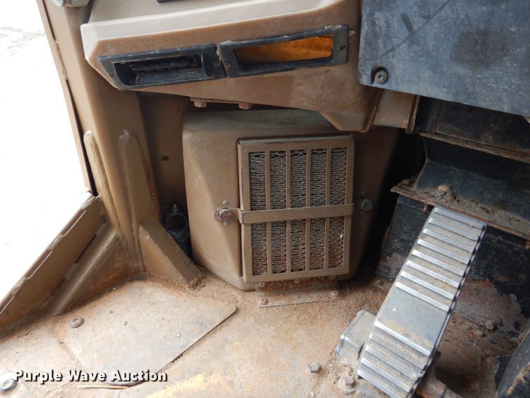 image for item DK0341 2001 Caterpillar 815F  soil compactor