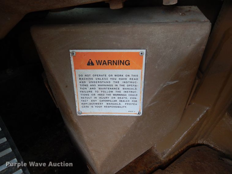 image for item DK0341 2001 Caterpillar 815F  soil compactor