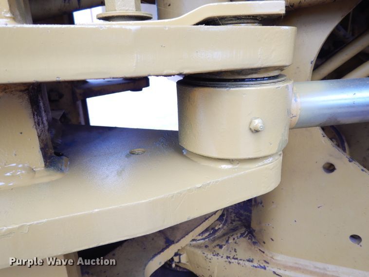 image for item DK0341 2001 Caterpillar 815F  soil compactor