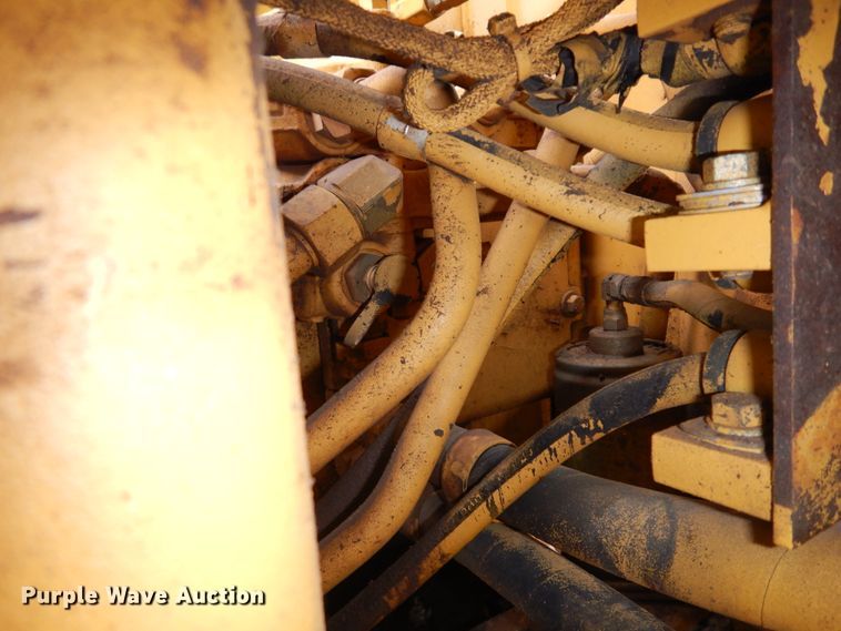 image for item DK0341 2001 Caterpillar 815F  soil compactor