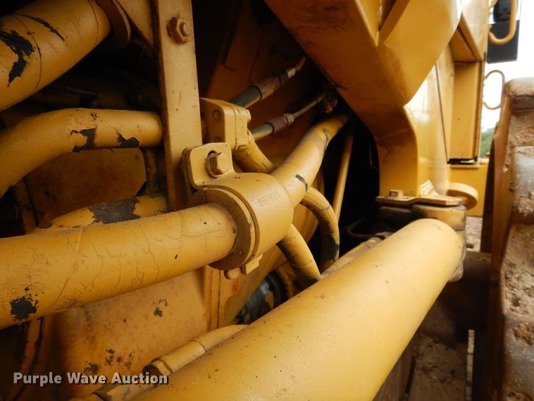 image for item DK0341 2001 Caterpillar 815F  soil compactor