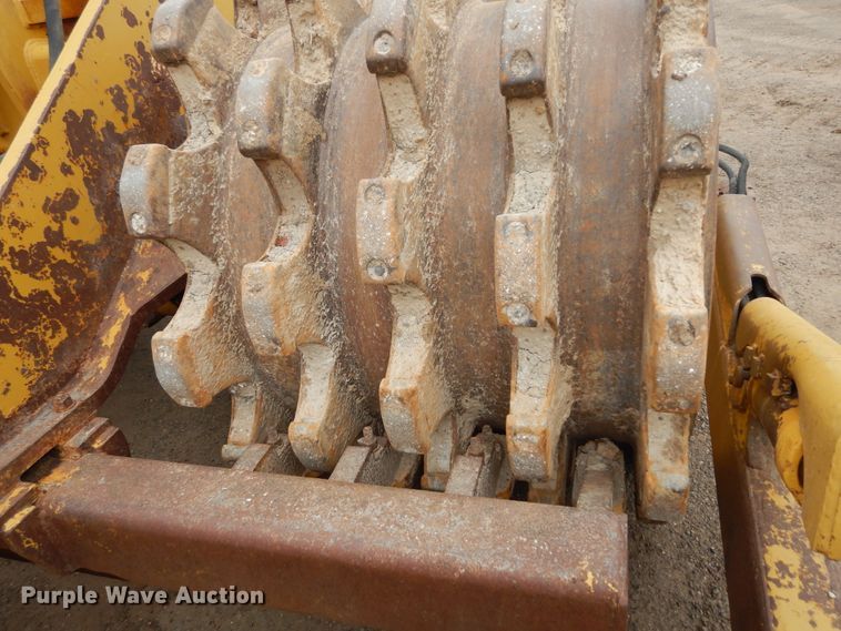 image for item DK0341 2001 Caterpillar 815F  soil compactor