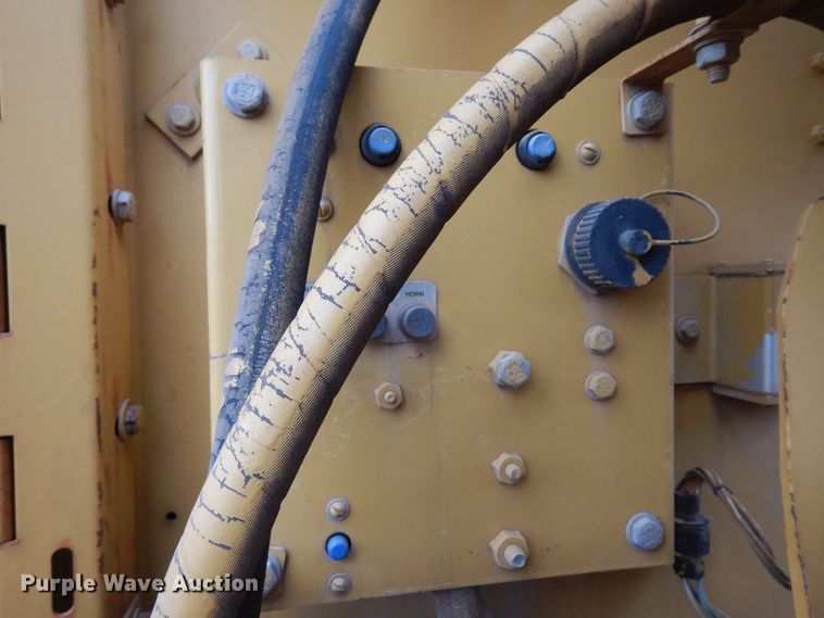 image for item DK0341 2001 Caterpillar 815F  soil compactor