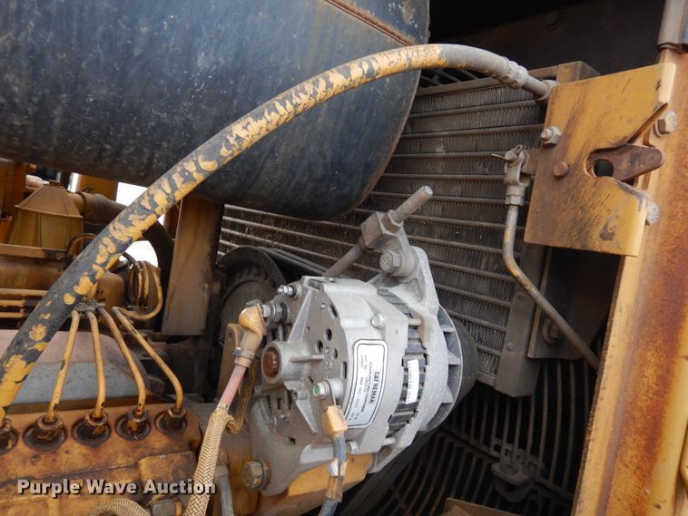 image for item DK0341 2001 Caterpillar 815F  soil compactor