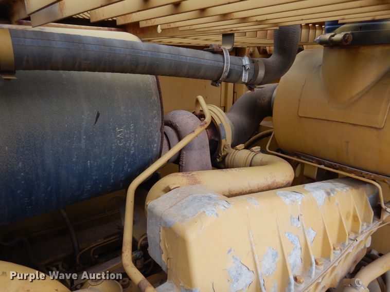 image for item DK0341 2001 Caterpillar 815F  soil compactor