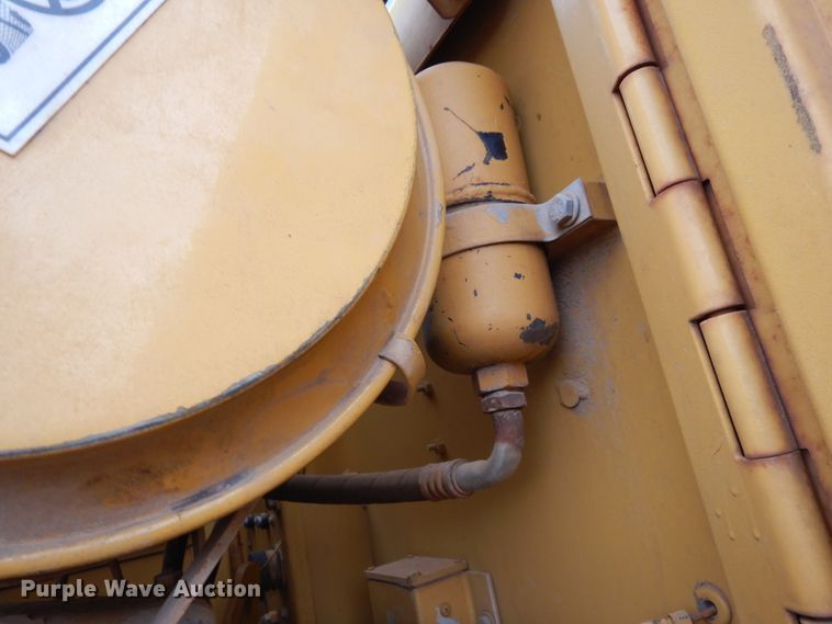 image for item DK0341 2001 Caterpillar 815F  soil compactor