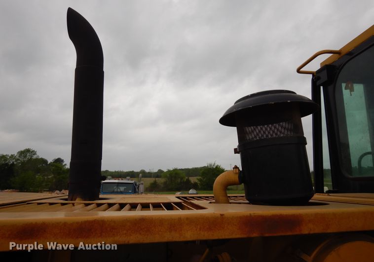 image for item DK0341 2001 Caterpillar 815F  soil compactor