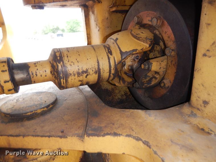 image for item DK0341 2001 Caterpillar 815F  soil compactor