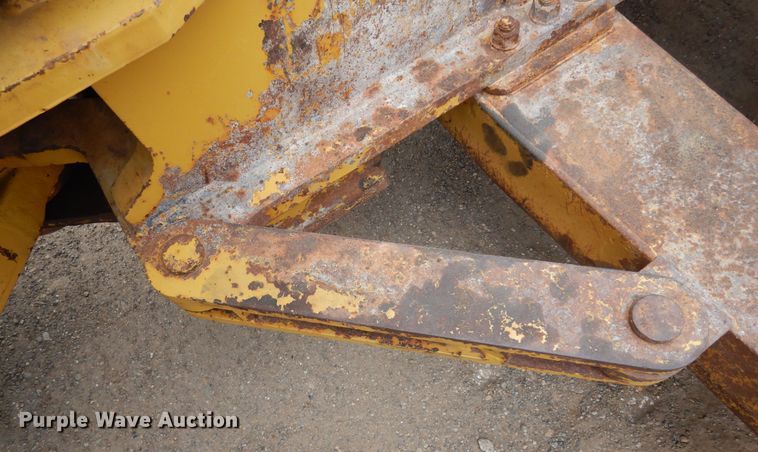 image for item DK0341 2001 Caterpillar 815F  soil compactor