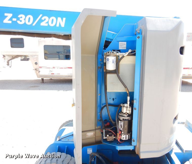 image for item DK0795 Genie Z30/20N  boom lift