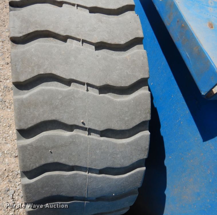 image for item DK0795 Genie Z30/20N  boom lift