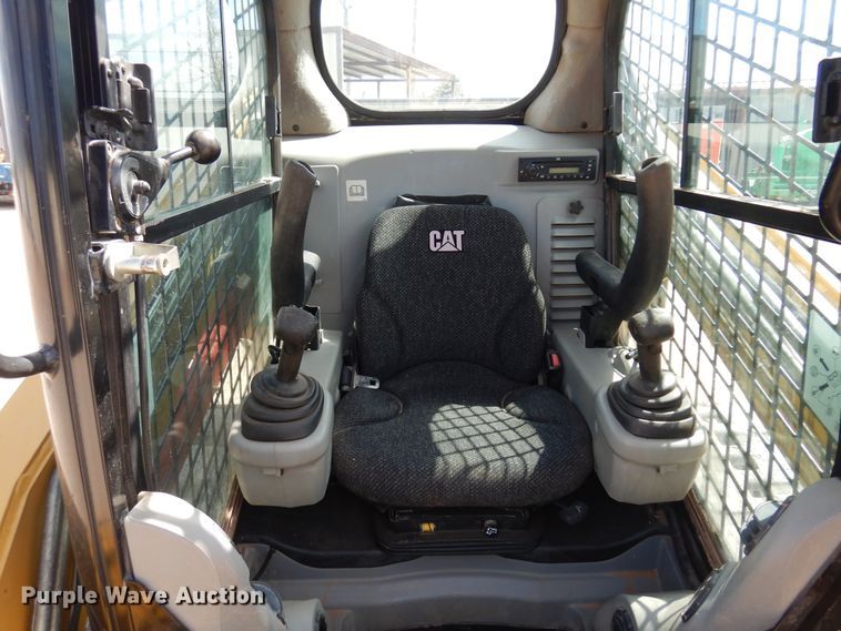 image for item DK0801 2013 Caterpillar 279C2  tracked skid steer loader