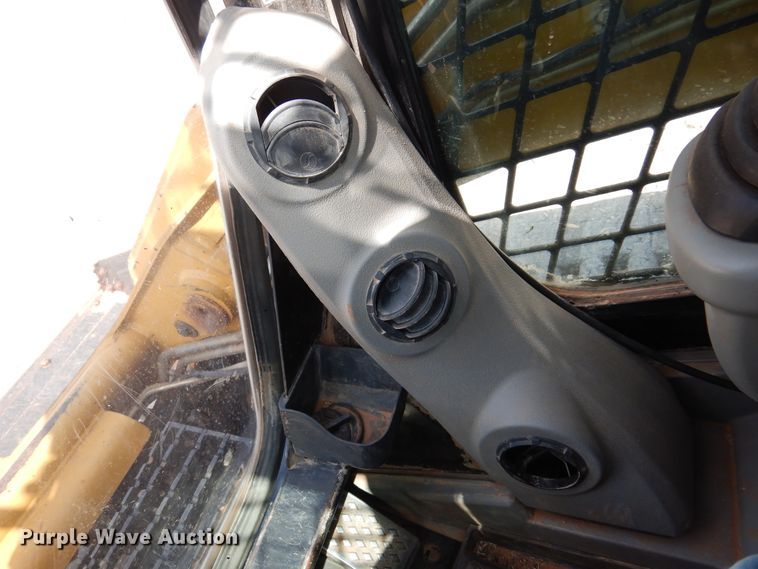 image for item DK0801 2013 Caterpillar 279C2  tracked skid steer loader