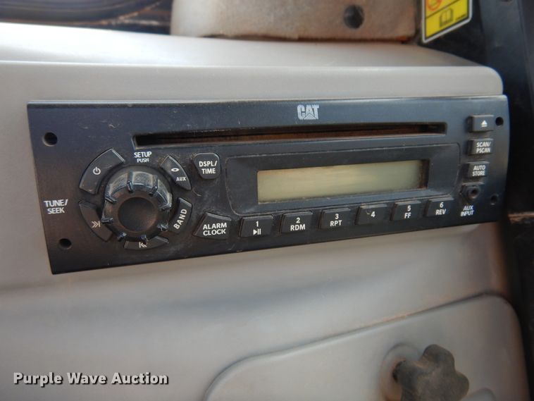 image for item DK0801 2013 Caterpillar 279C2  tracked skid steer loader