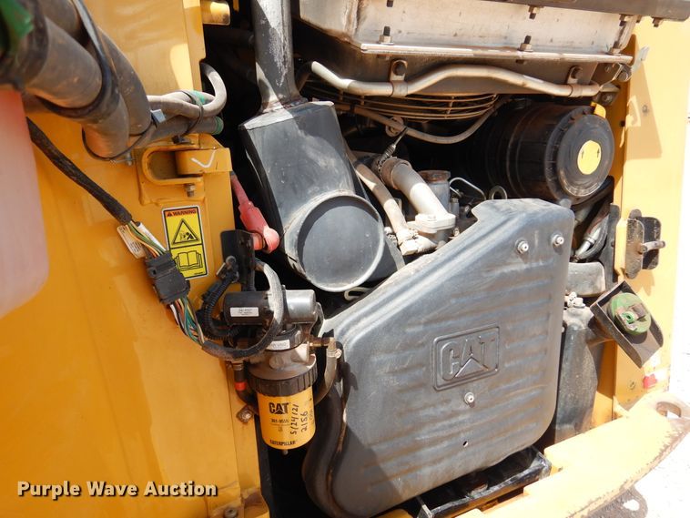 image for item DK0801 2013 Caterpillar 279C2  tracked skid steer loader