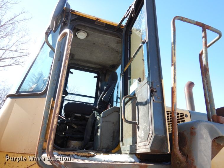 image for item DK1982 1998 Komatsu WA450-3L  wheel loader