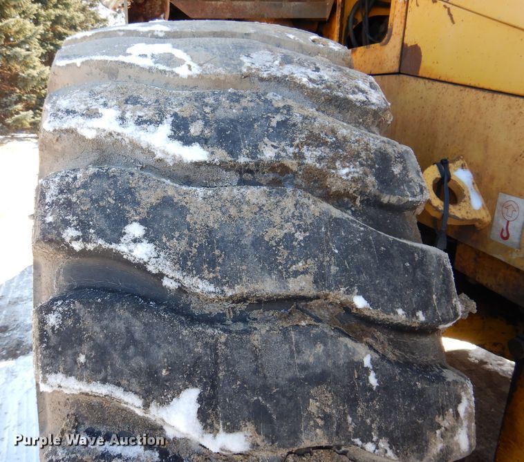 image for item DK1982 1998 Komatsu WA450-3L  wheel loader