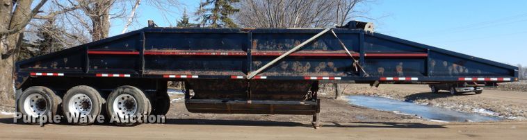 image for item DK1983 2009 Dakota  bottom dump trailer