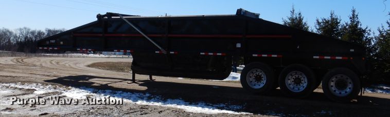 image for item DK1983 2009 Dakota  bottom dump trailer