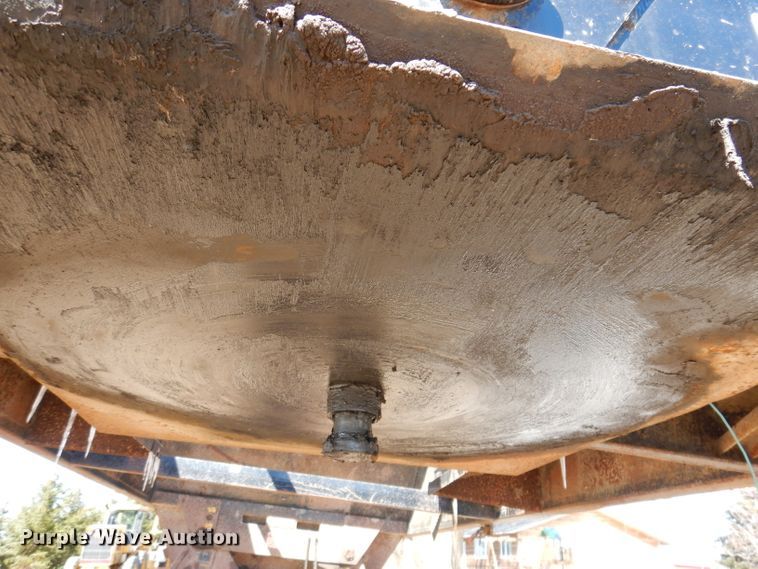 image for item DK1983 2009 Dakota  bottom dump trailer