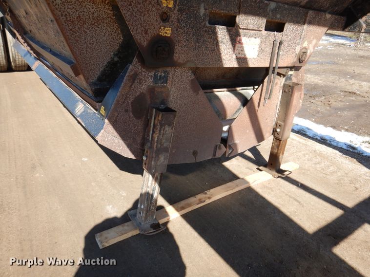 image for item DK1983 2009 Dakota  bottom dump trailer