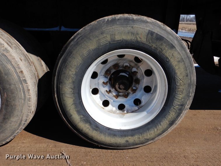 image for item DK1983 2009 Dakota  bottom dump trailer