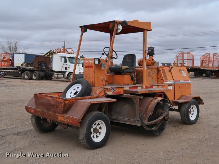 image for item DK3558 1998 Broce RJ350  broom