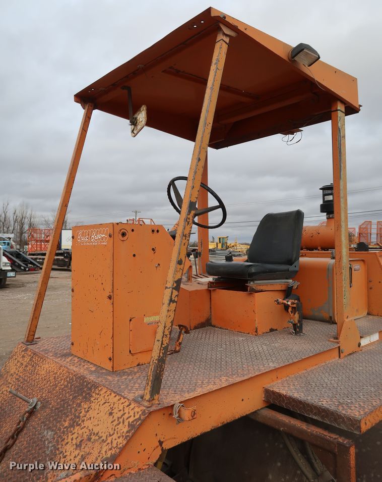 image for item DK3559 1998 Broce RJ350  broom