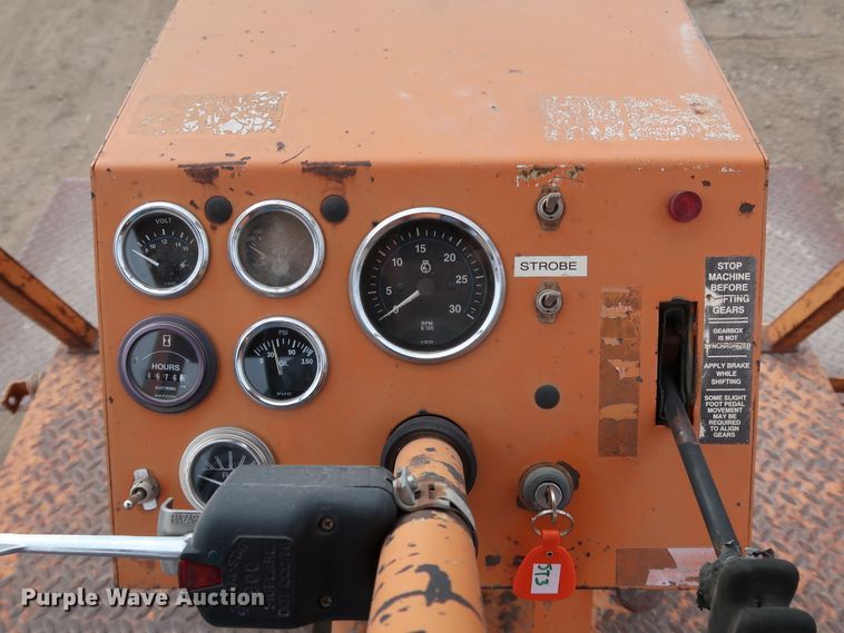 image for item DK3559 1998 Broce RJ350  broom