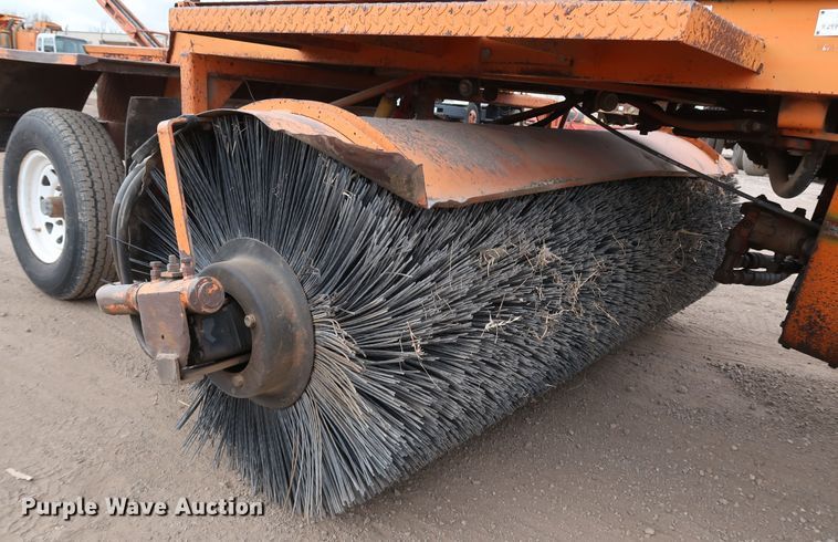 image for item DK3559 1998 Broce RJ350  broom