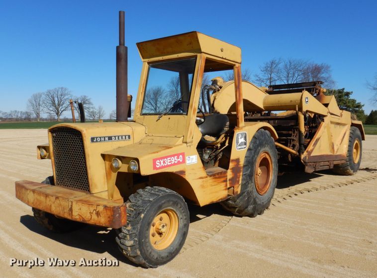 image for item DL3745 1975 John Deere 760A  elevating scraper