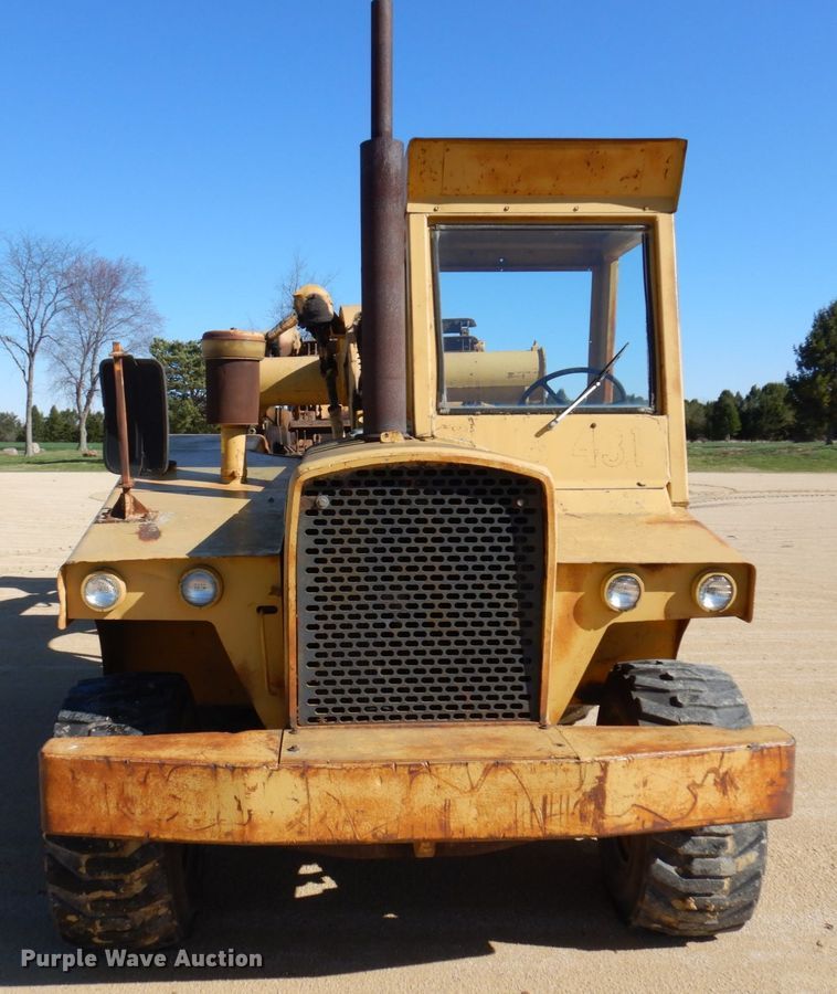 image for item DL3745 1975 John Deere 760A  elevating scraper