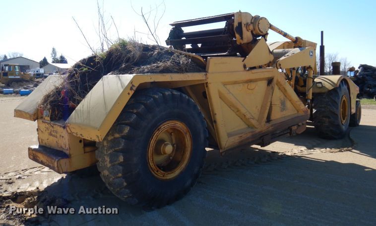 image for item DL3745 1975 John Deere 760A  elevating scraper