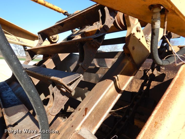 image for item DL3745 1975 John Deere 760A  elevating scraper