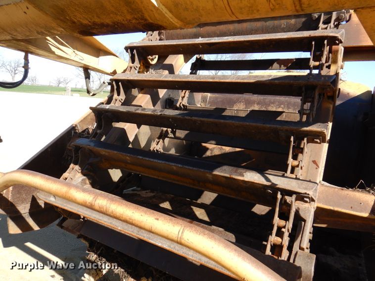 image for item DL3745 1975 John Deere 760A  elevating scraper