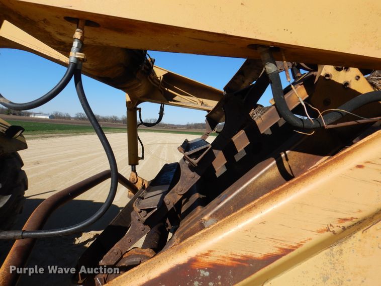 image for item DL3745 1975 John Deere 760A  elevating scraper