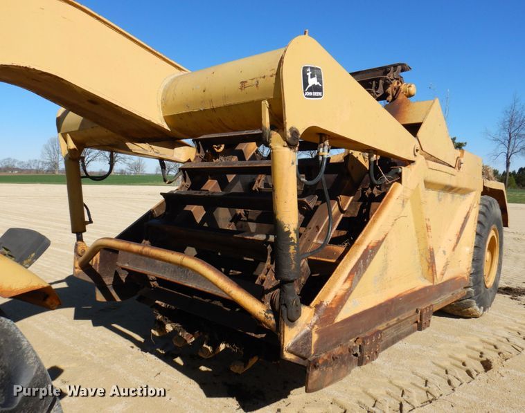 image for item DL3745 1975 John Deere 760A  elevating scraper