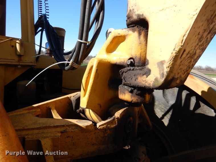 image for item DL3745 1975 John Deere 760A  elevating scraper