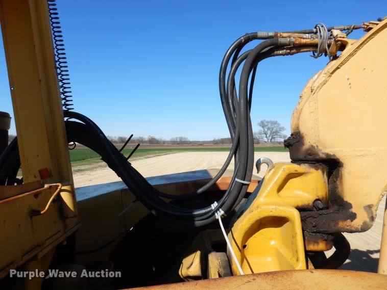 image for item DL3745 1975 John Deere 760A  elevating scraper