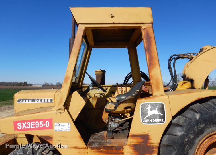 image for item DL3745 1975 John Deere 760A  elevating scraper