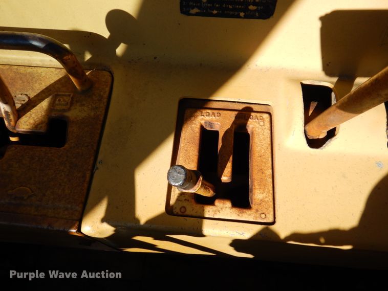 image for item DL3745 1975 John Deere 760A  elevating scraper