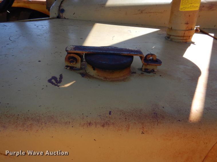 image for item DL3745 1975 John Deere 760A  elevating scraper