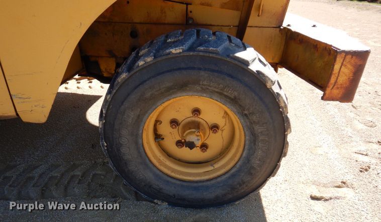 image for item DL3745 1975 John Deere 760A  elevating scraper