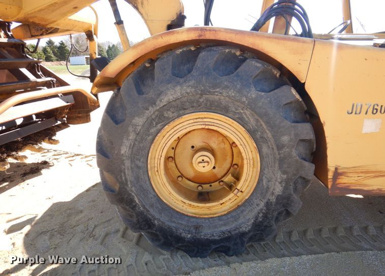 image for item DL3745 1975 John Deere 760A  elevating scraper