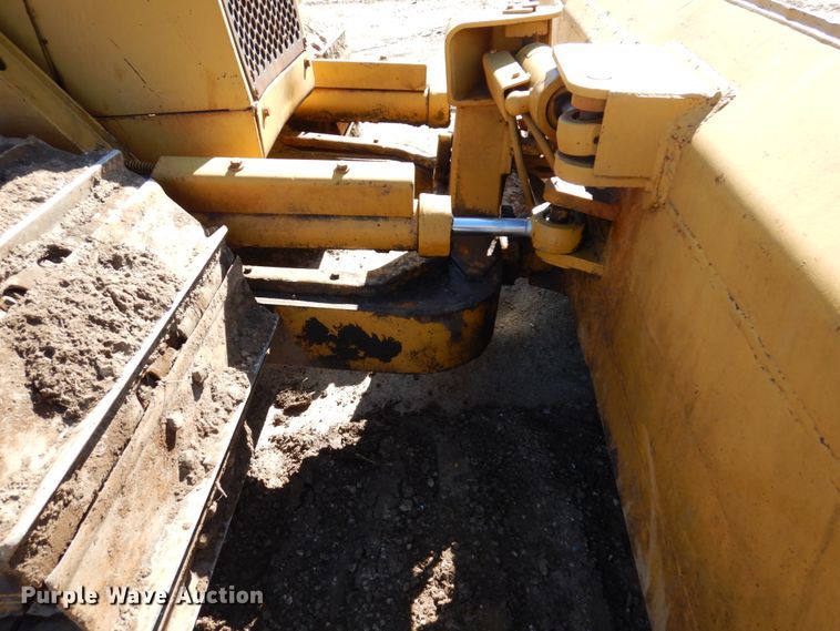 image for item DL3746 1992 Caterpillar D5C LGP  dozer